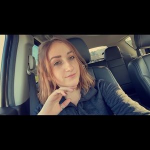 Meet your Posher, Delaney